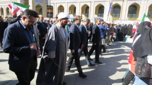 سیزده آبان:روز استواری ملت ایران در مقابل ترفنداستکباراست،،،سیزده آبان:اینهاست،یعنی مقابله با  زورگویی،دسیسه و استکبار،
                        ( مقام معظم رهبری) 6