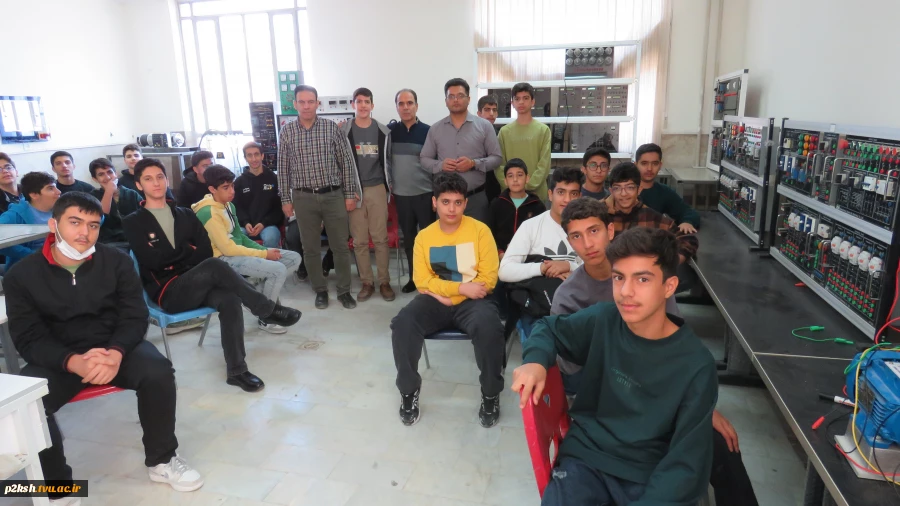 بازدید علمی ،پژوهشی مدرسه متوسطه اول سما کرمانشاه از دانشکده ملی مهارت شماره 2 پسران کرمانشاه  5