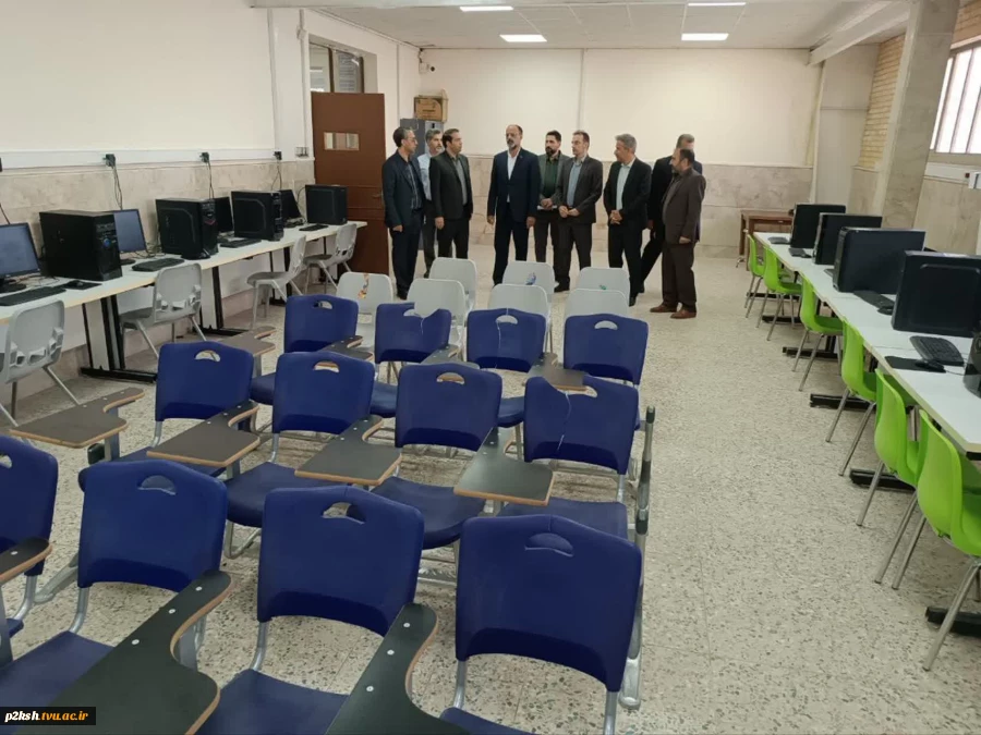 بازدید معاون اداری و مالی دانشگاه ملی مهارت از آموزشکده شماره ۲ کرمانشاه 5